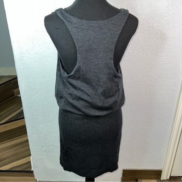 Tory Burch Charcoal Sequin Embellished Wool Midi Dress Gold/Gray Sz Small - Picture 3 of 12